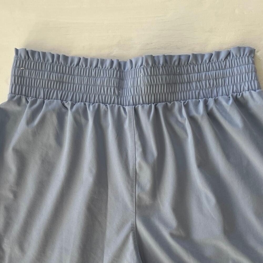 Abercrombie & Fitch Traveler Shorts Womens Size M Lt Blue Pockets Casual Pastel - Picture 4 of 13